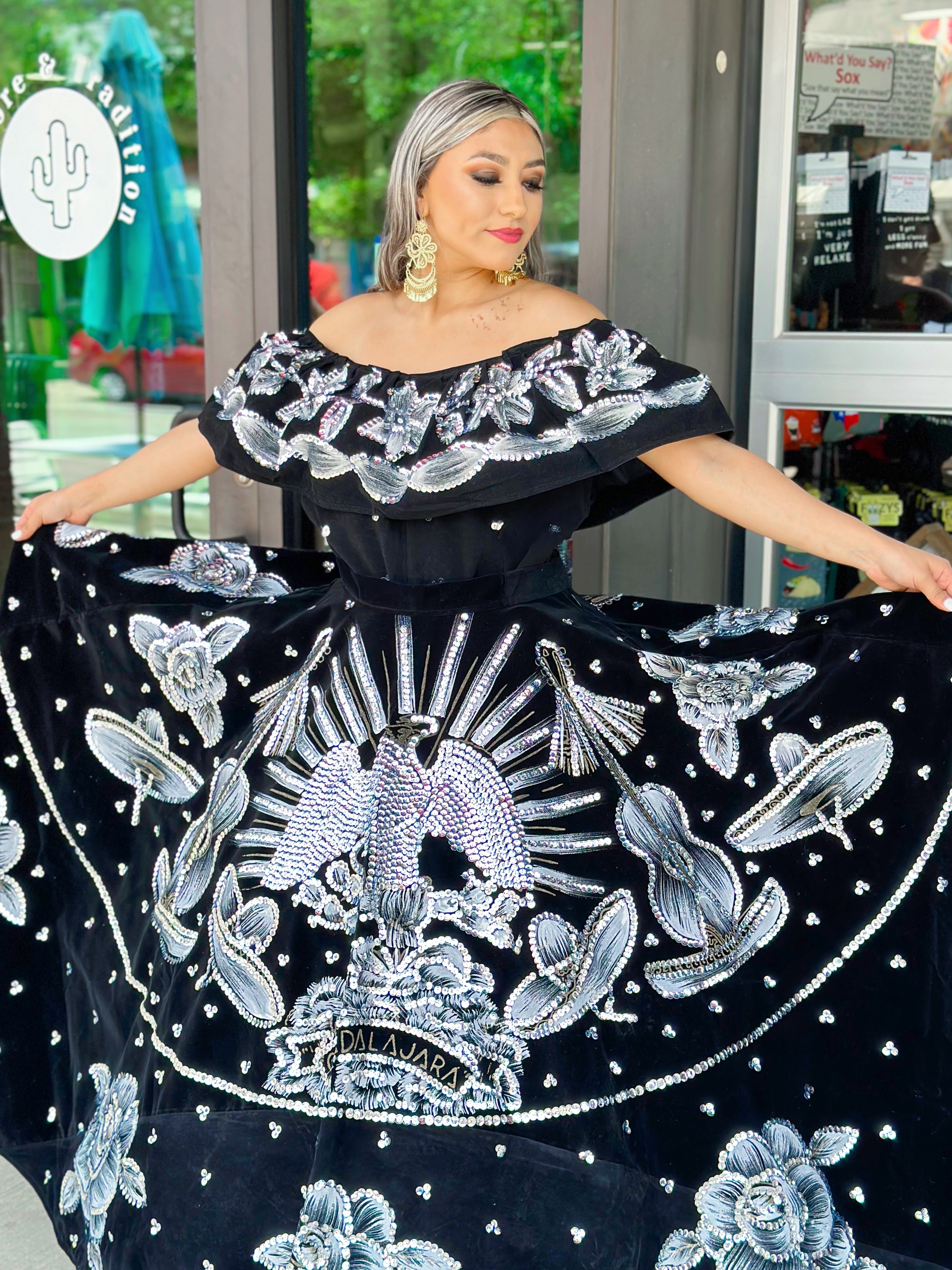 La Ciudad De Guadalajara Velvet Dress (M) Folklore & Tradition La Ciudad De Guadalajara Velvet Dress (M) Folklore & Tradition