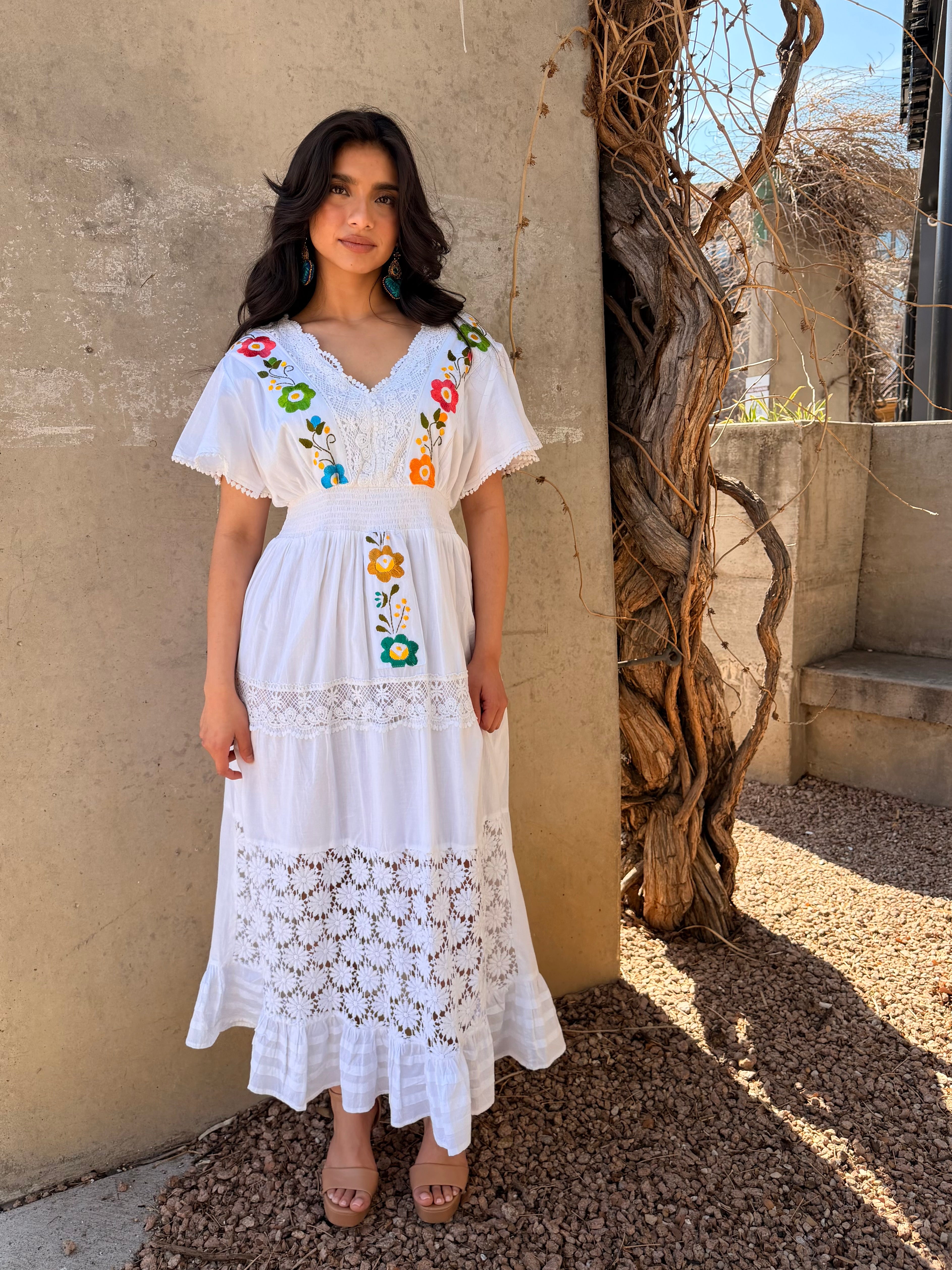 Adèle Lace Maxi Dress