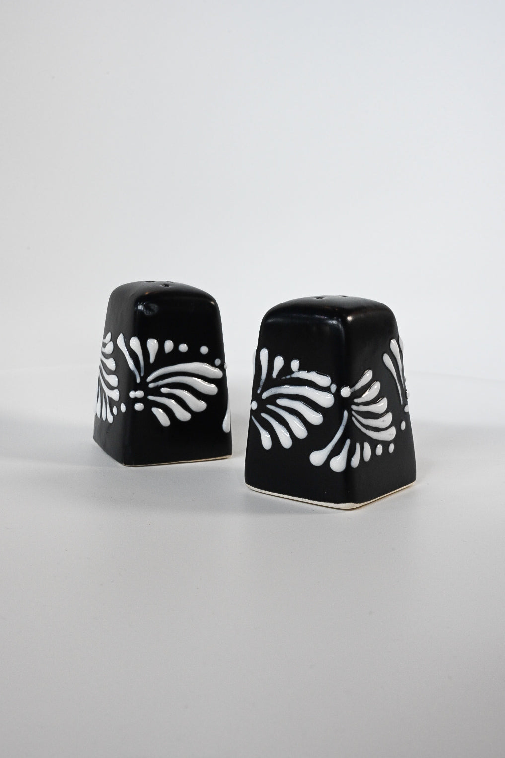 Salt & Pepper Shakers