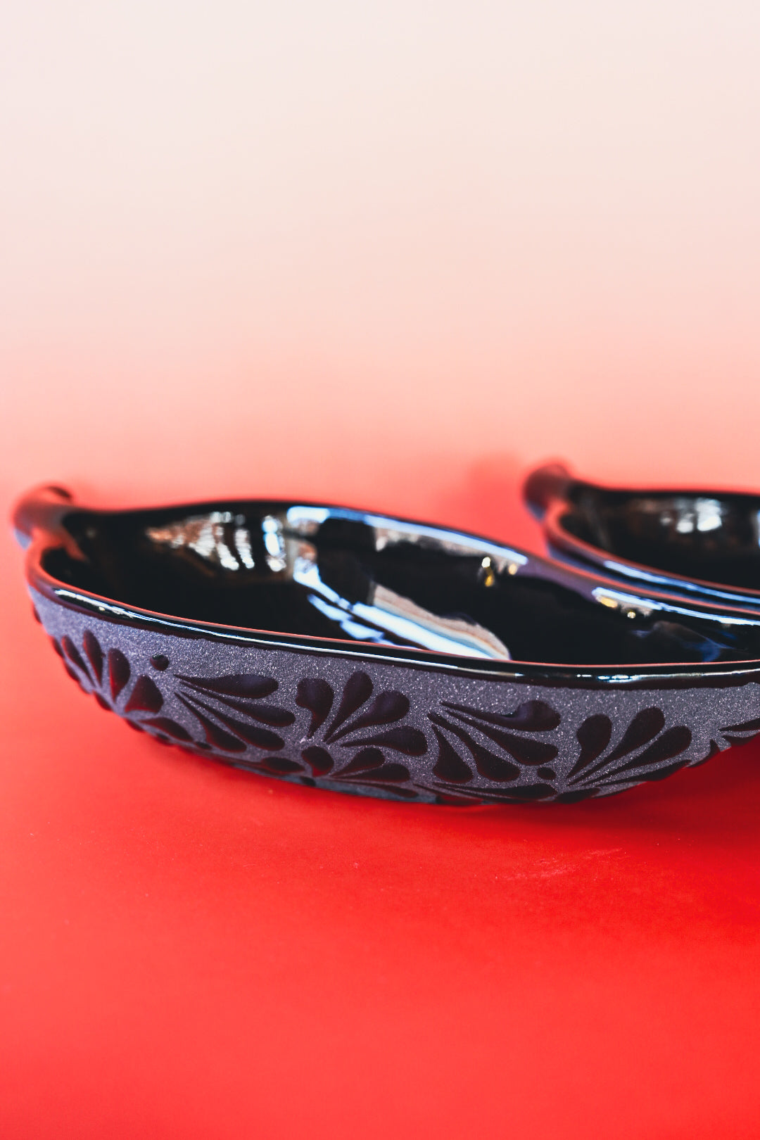 Black Pepper Dip Plate