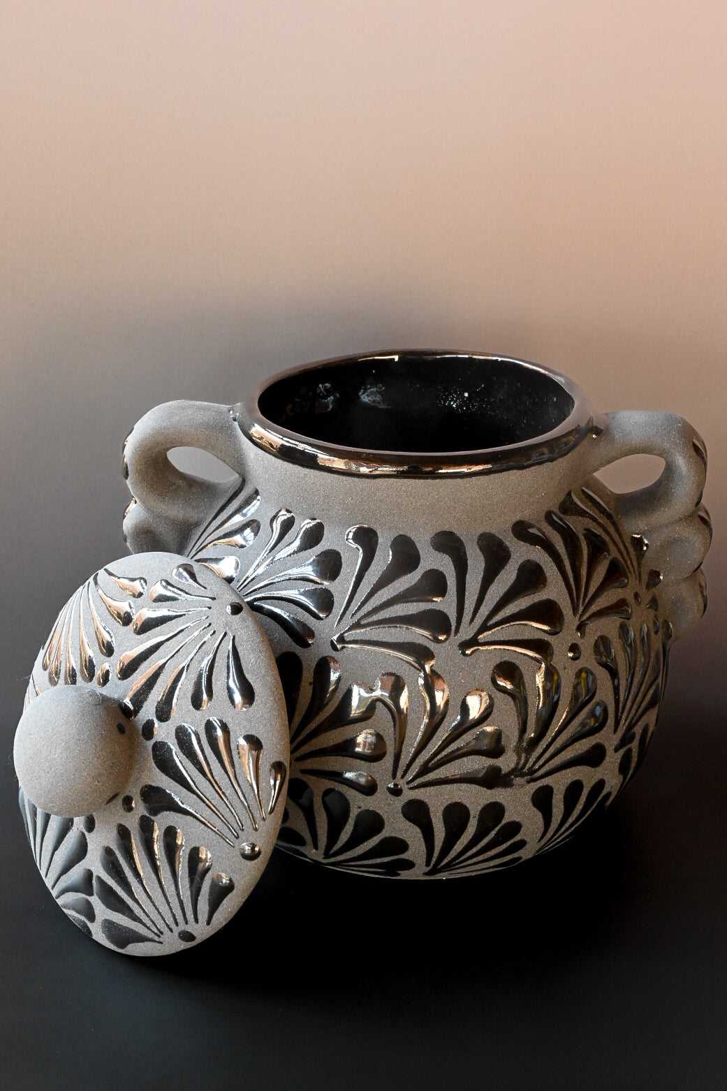 Talavera Pot - Black