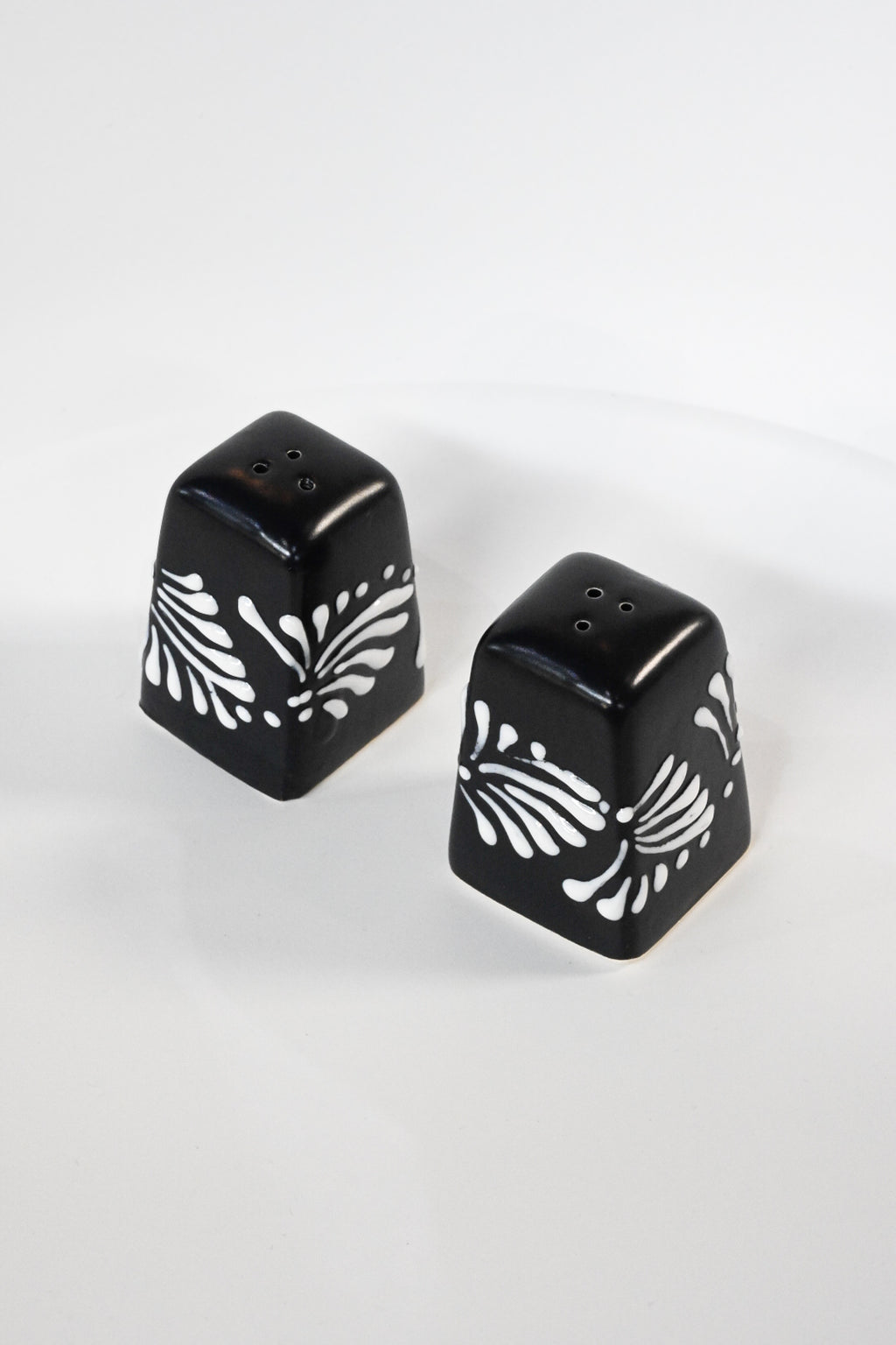 Salt & Pepper Shakers