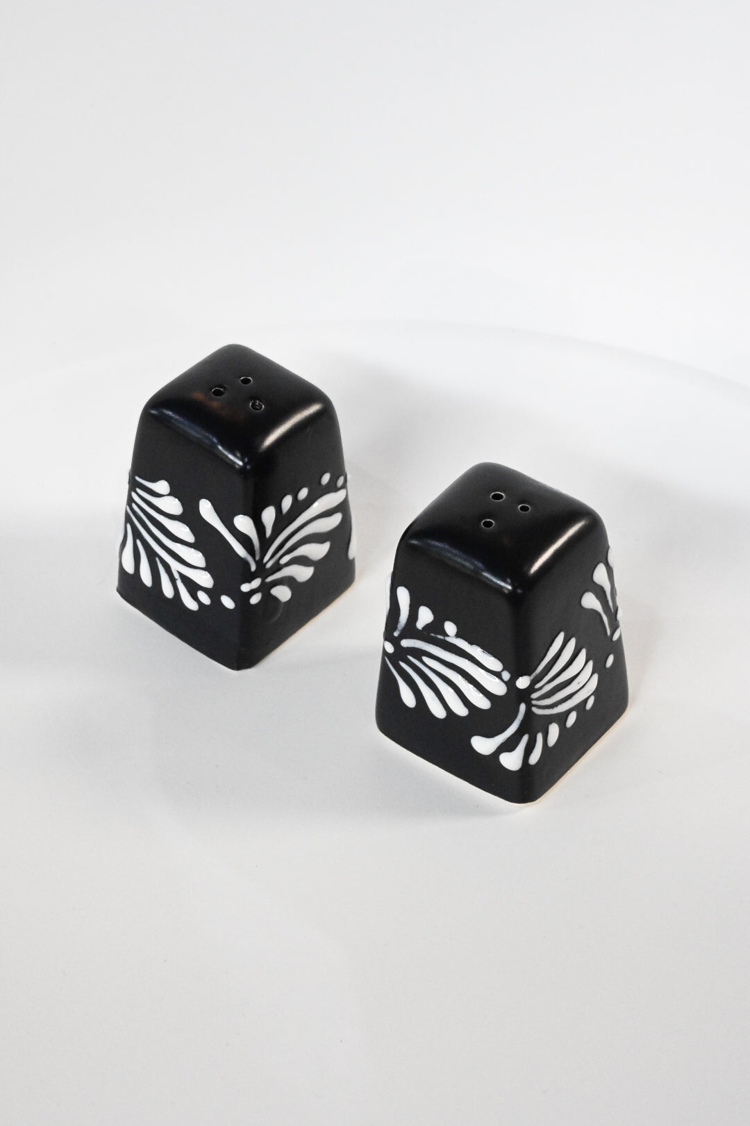 Salt & Pepper Shakers