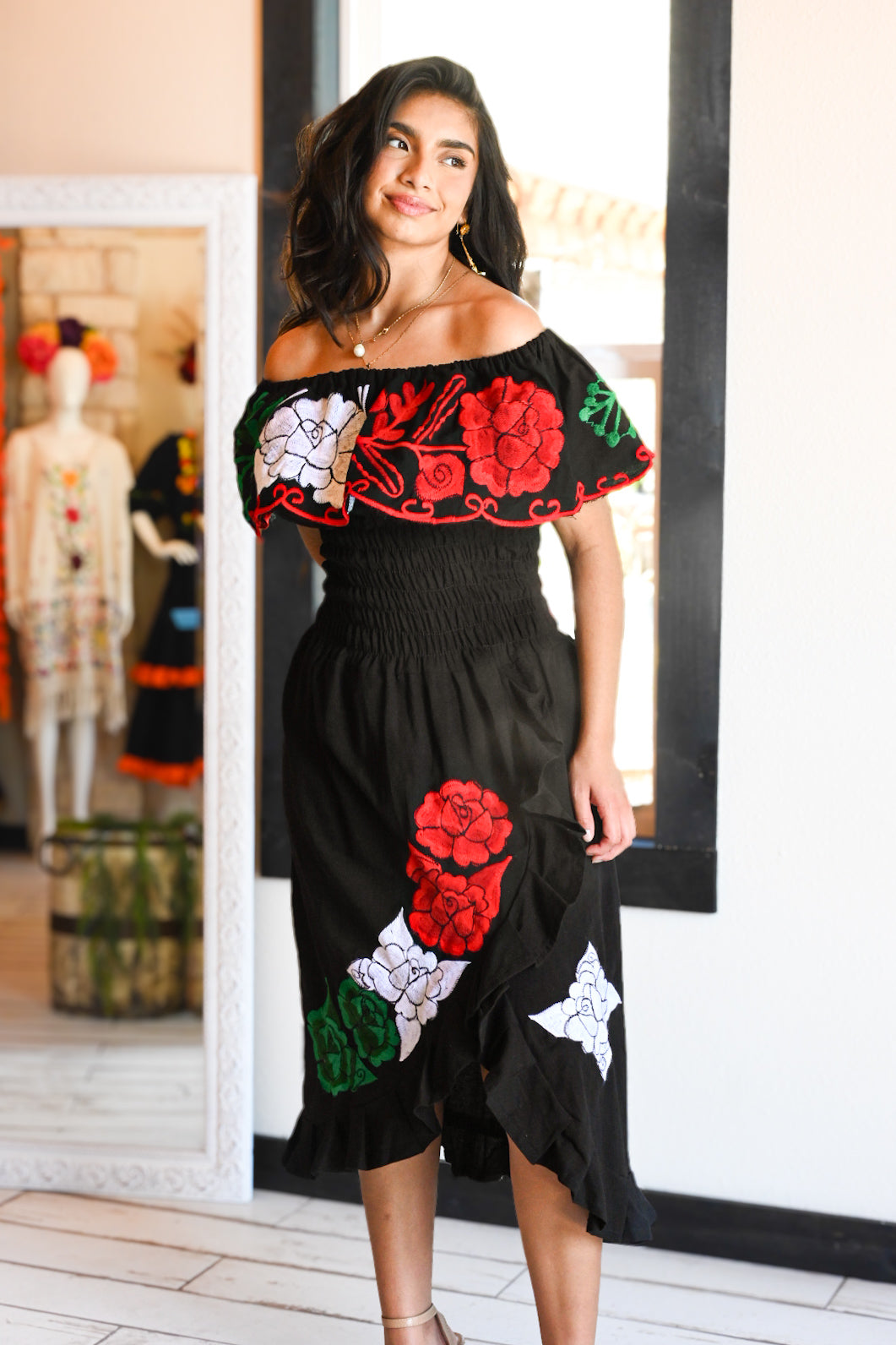 Mis Flores Off-Shoulder