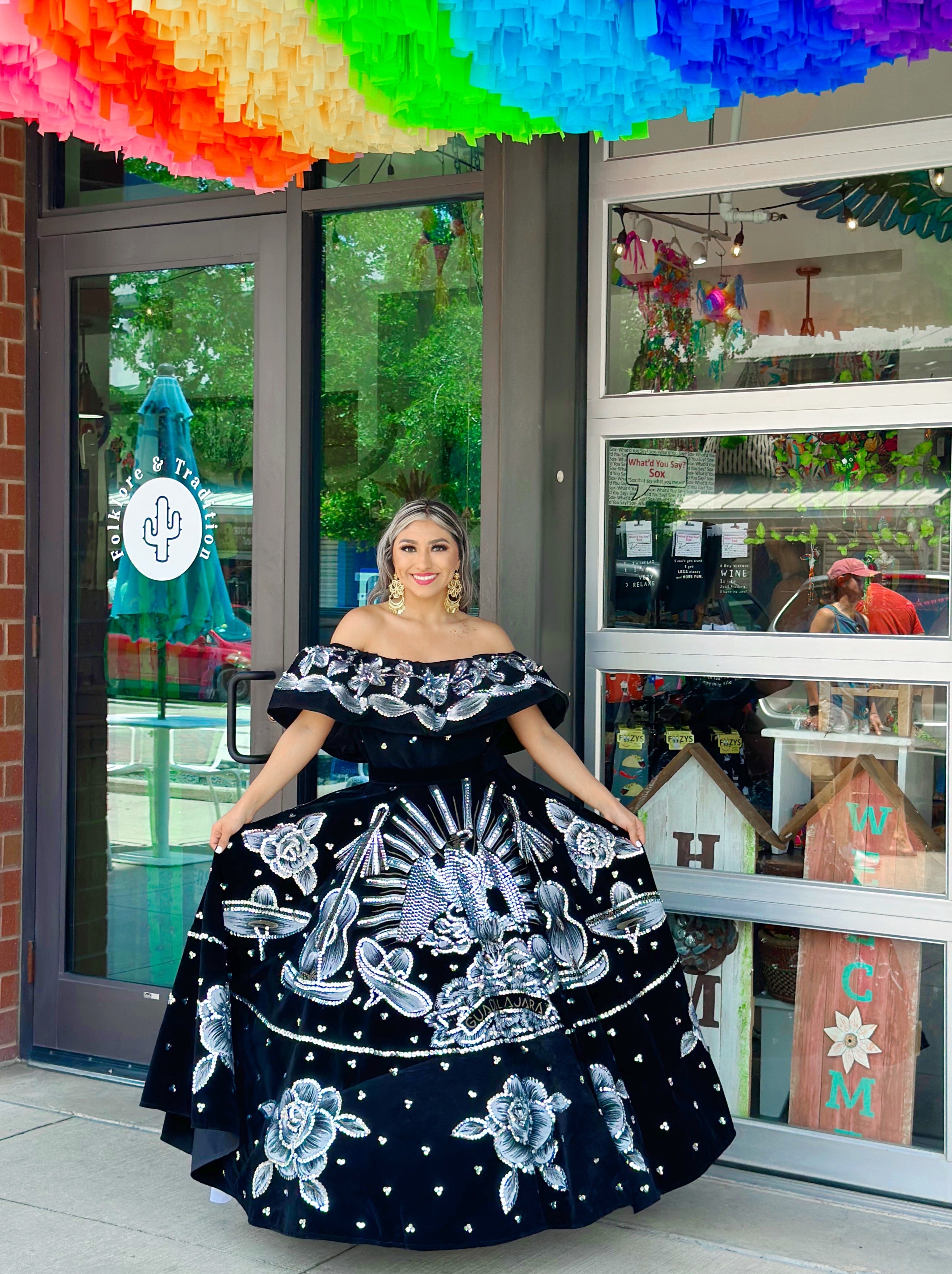 La Ciudad De Guadalajara Velvet Dress (M) – Folklore & Tradition